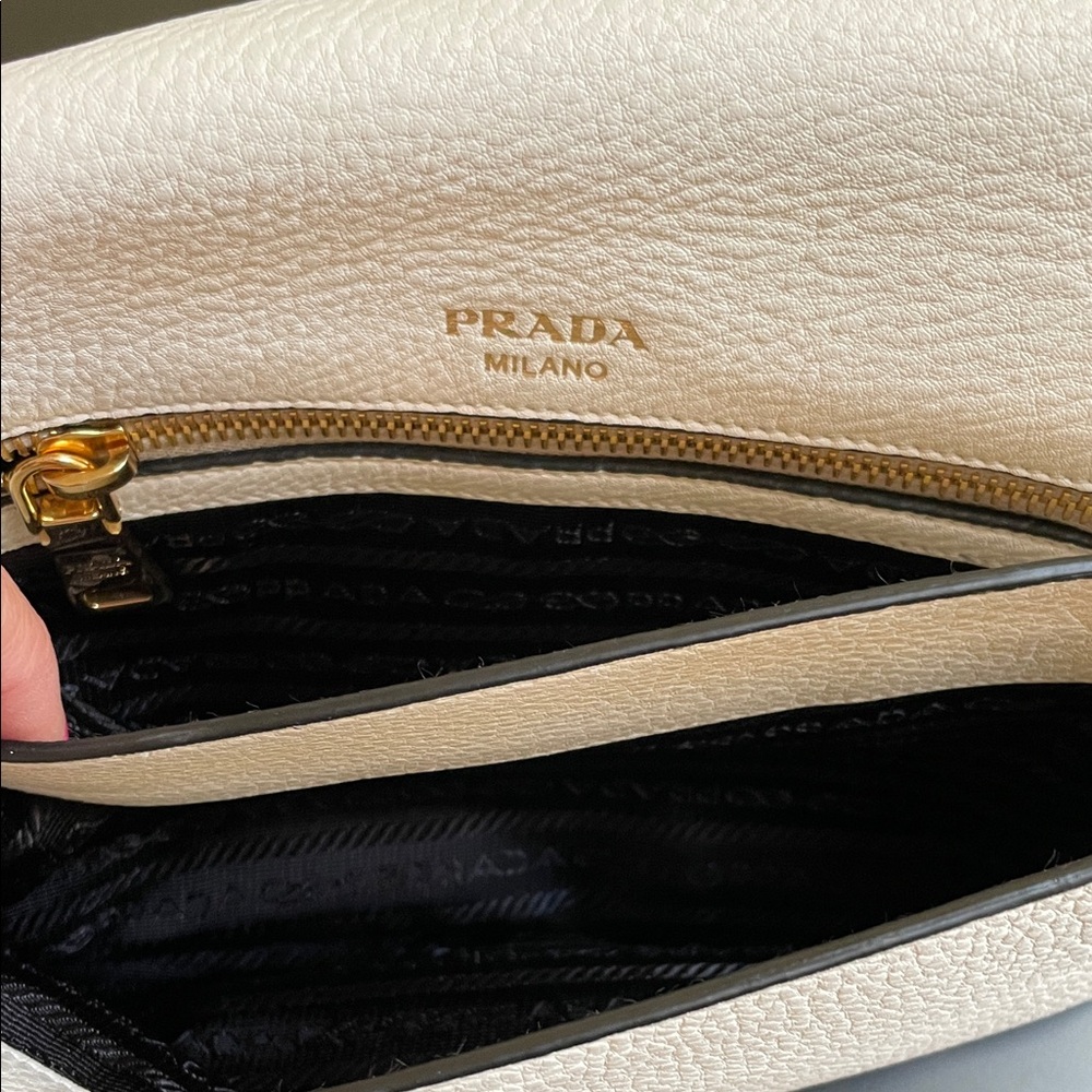 Prada Cream Leather Crossbody Bag - Picture 4 of 5